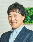 小山 真一氏