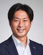 三小田 実氏