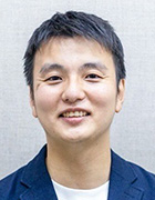 青木 栄介氏