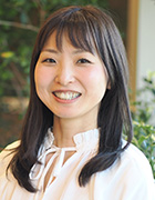 中野 絢氏