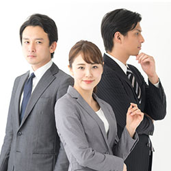 【本誌特別調査】
人事担当者のキャリアに関するアンケート
人事担当者としての今後の意向と自身のレベル感