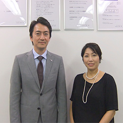 社員同士がSNS形式でアドバイスし合い、社内大学で教育し合う仕組みを構築。人の関わりが孤独感を消し去り、成長を促す