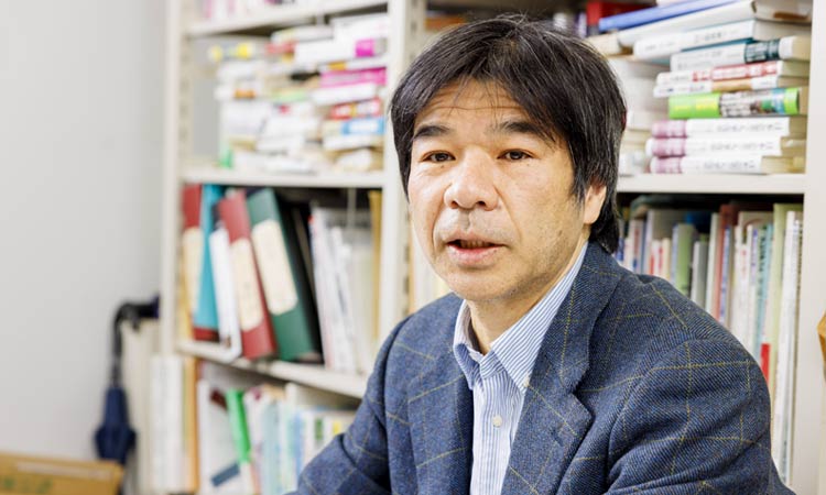 久保克行さん(早稲田大学 商学学術院 教授 / 高等研究所 )インタビューの様子