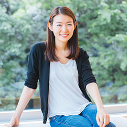 仲暁子さん(ウォンテッドリー株式会社 代表取締役CEO):
時間を切り売りする人生はもったいない
Wantedlyで、シゴトでココロオドル世界へ
