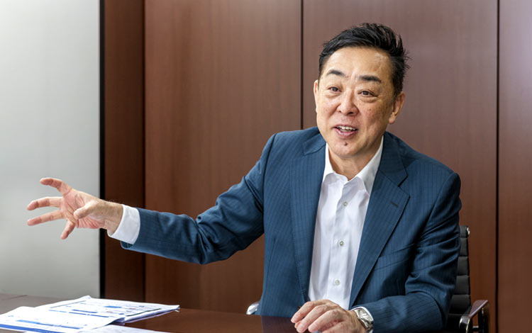 山尾幸弘さん（アクシスコンサルティング株式会社　代表取締役社長）インタビューの様子