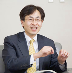 山田 久さん  株式会社日本総合研究所　調査部　マクロ経済研究センター所長　主任研究員