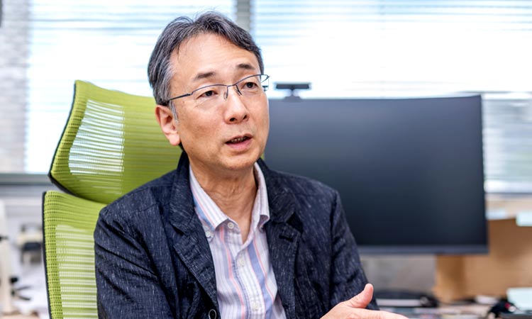 小林 武彦さん(東京大学 定量生命科学研究所 教授)インタビューの様子