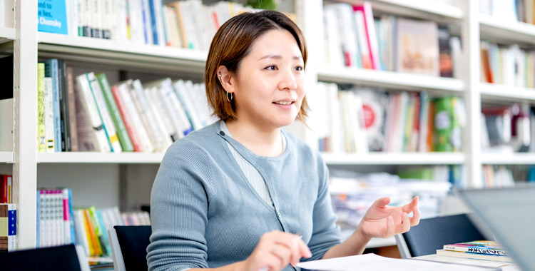 「評価」がリフレクションを阻害する―― 個人の主観を尊重する対話で、本質的な学びを得る方法