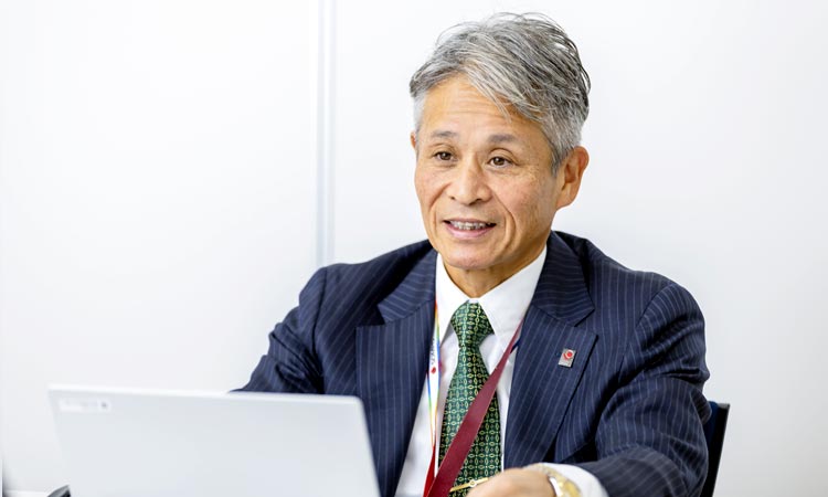 林 祥晃さん（SOMPOコミュニケーションズ株式会社 代表取締役社長）インタビューの様子