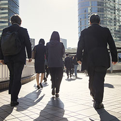氷河期世代の正社員希望は5割弱、「就活の難度が高い」6割強(ディップ)