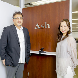 ウィズコロナ時代の働き方改革<br />
デジタルシフトで変わる！店舗が実施した非対面の人材開発、職場コミュニケーションとは