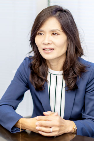 蔵田 裕子氏（KindAgent株式会社　経営企画部 事業部長）インタビューの様子