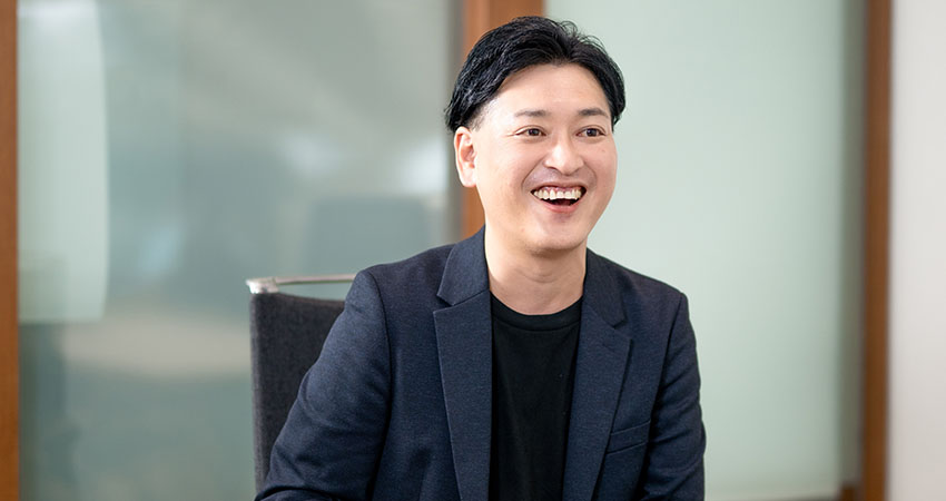 写真:神山 直幸さん(One人事株式会社 HRTech SaaS事業部 フィールドセールス3部 部長)