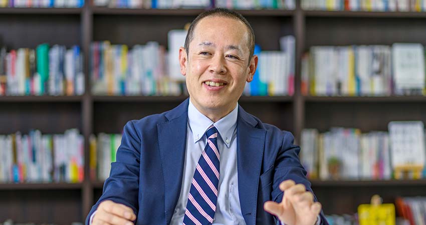 写真:山下 浩史さん(ニコトモ株式会社 代表取締役社長)