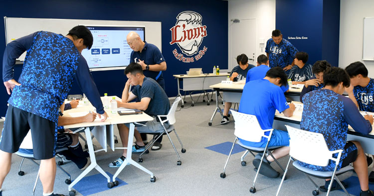 若手の主体的な行動力、言語化能力を鍛える プロ野球・西武の「獅考トレーニング」とは