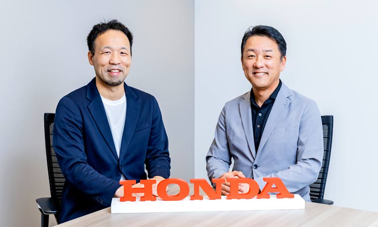 安田啓一さん(本田技研工業株式会社 執行職 コーポレート管理本部 人事統括部長)、佐野雄樹さん(本田技研工業株式会社 チーフエンジニア デジタル統括部 先進AI戦略企画課)