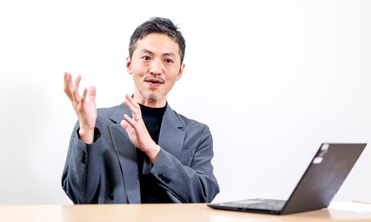 久保山豪さん（株式会社エターナルホスピタリティグループ　グローバル人財部 タレントマネジメント課 課長）インタビューの様子