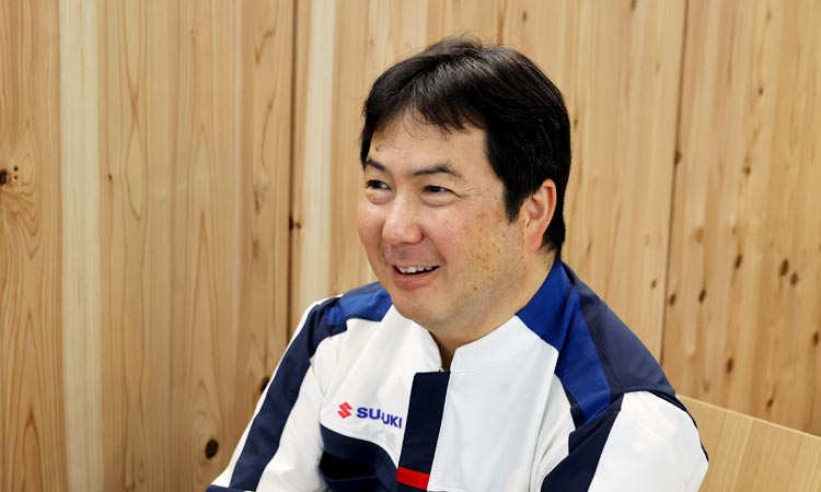 福田尚さん（スズキ株式会社 人財開発本部 人財開発本部長）インタビューの様子
