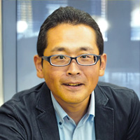川戸洞 英次さん