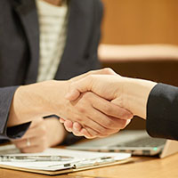 人材採用“ウラ”“オモテ”
採用に前のめりすぎる企業
