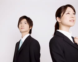 若い男女のビジネスパーソン