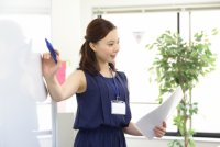 【研修内製化支援サービス】~教え合う文化を醸成して組織力をアップ!~