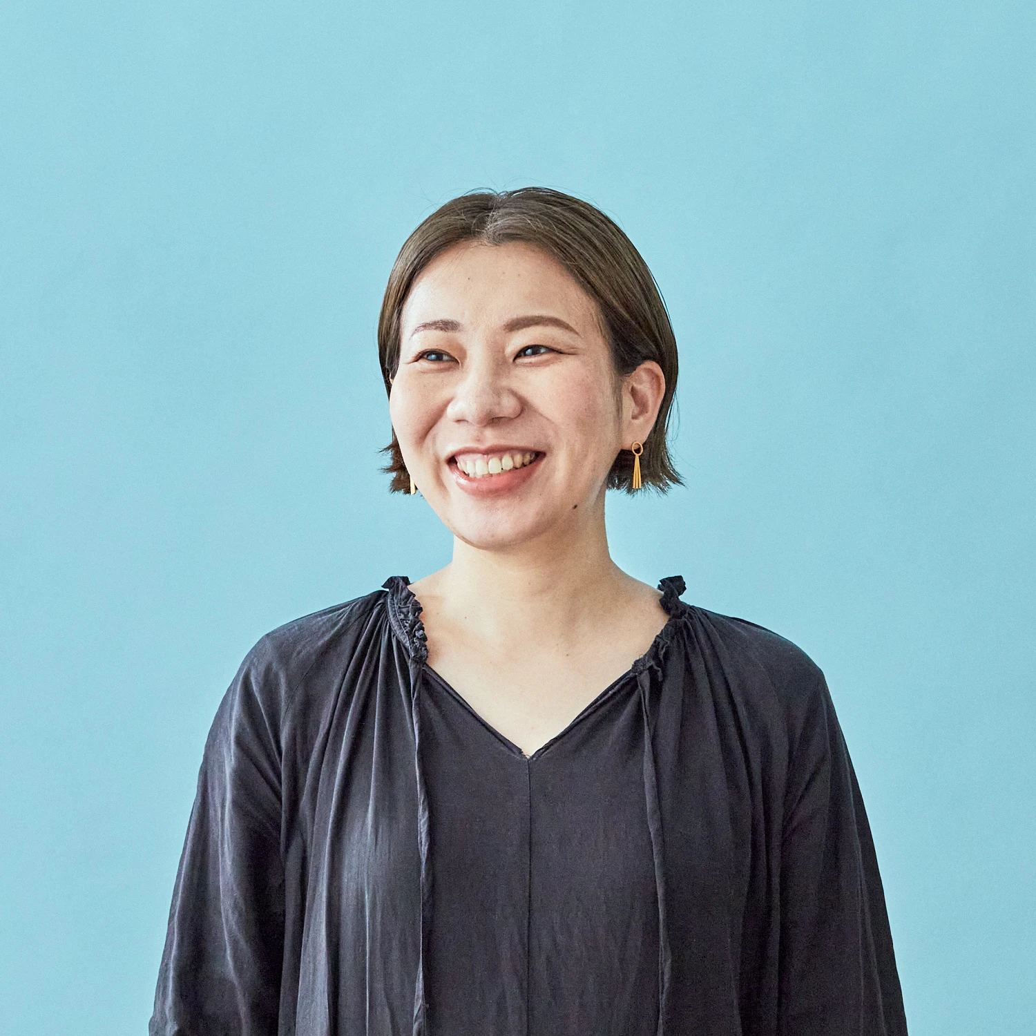 穴原 彩子