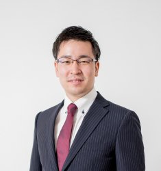 東前 優介氏