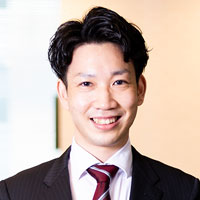 粥川 泰地氏